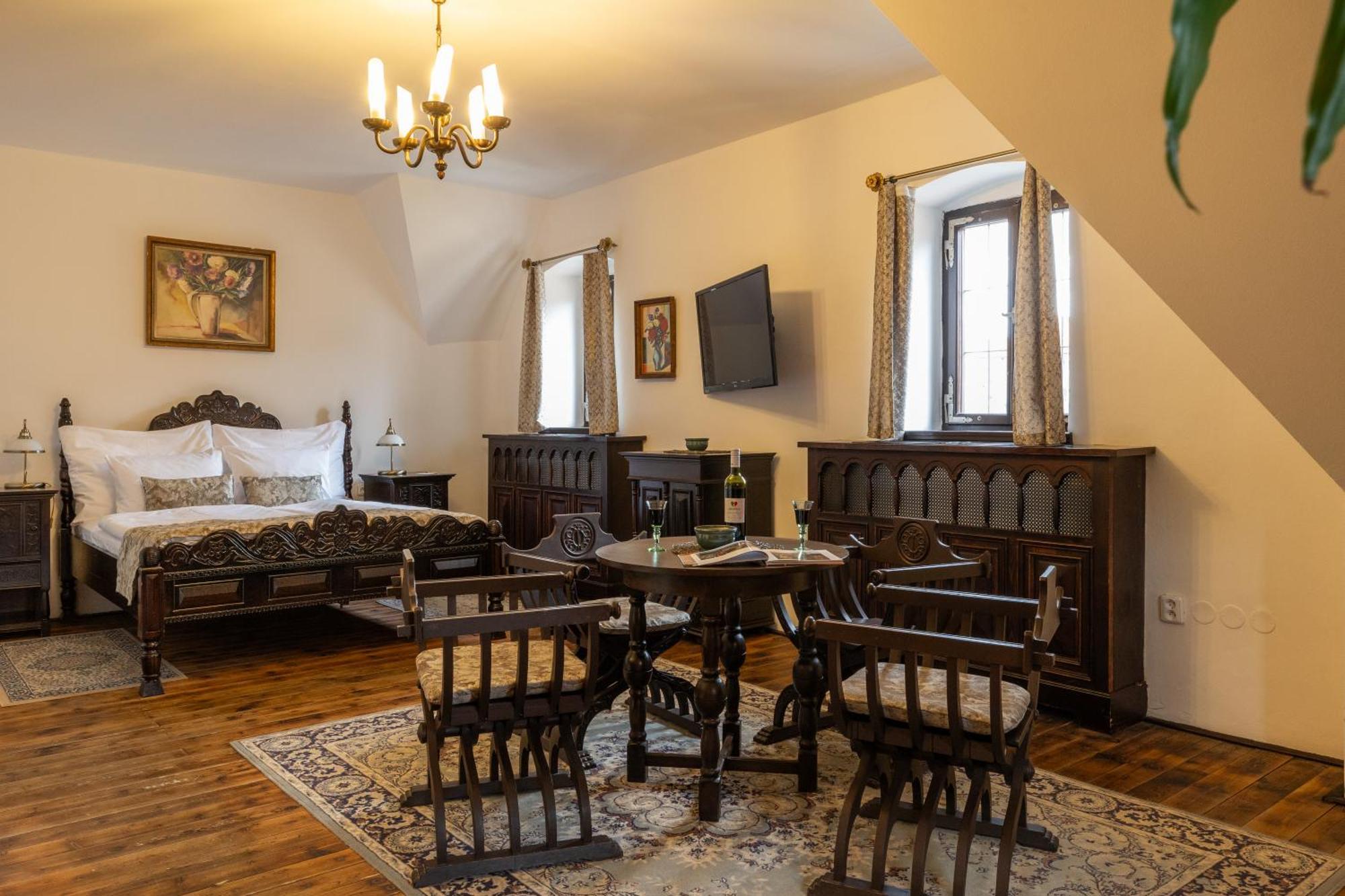 Hotel Ruze Cesky Krumlov Exterior photo The interior of the house